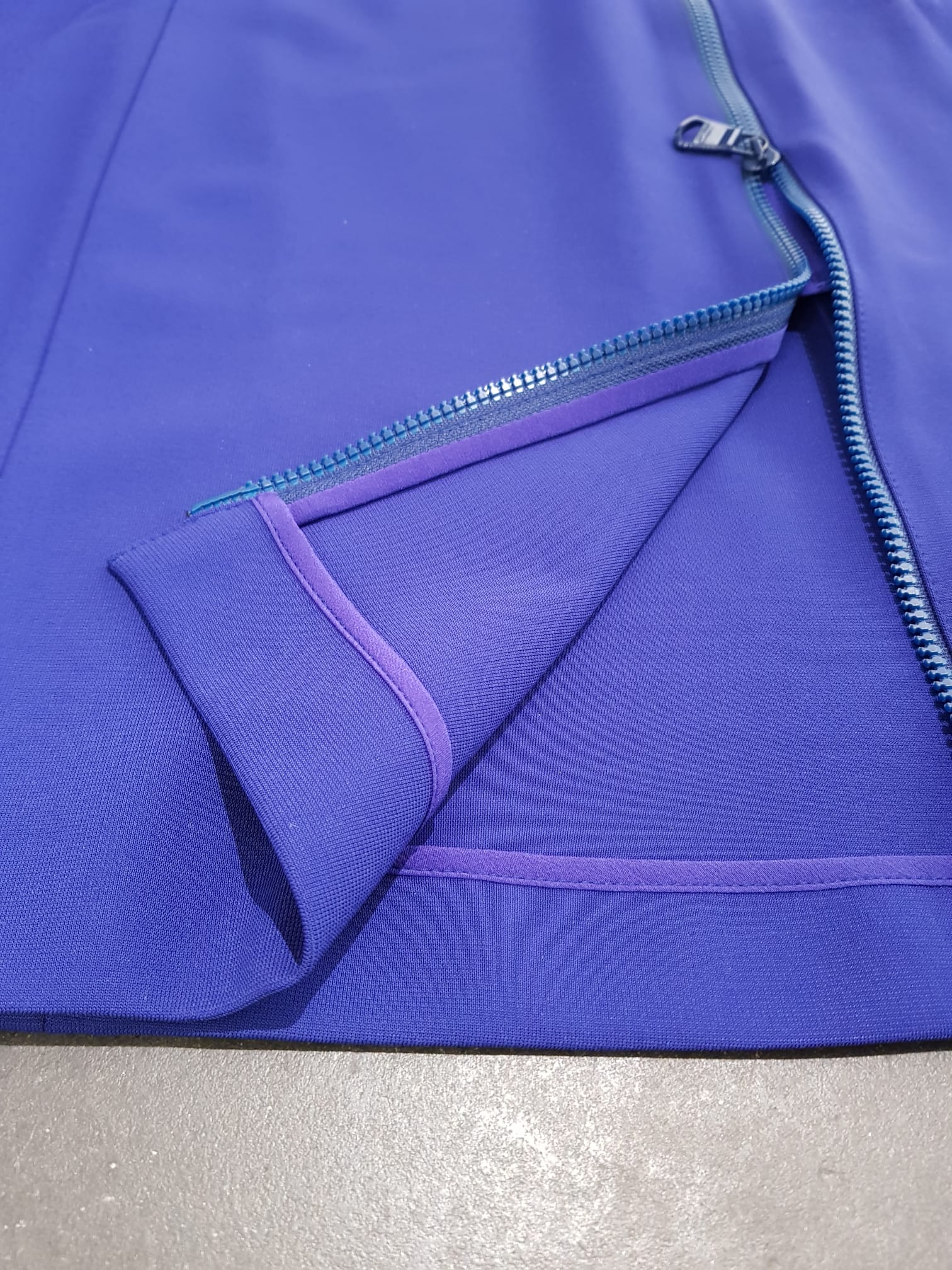 Versace - Skirt strech with front zip