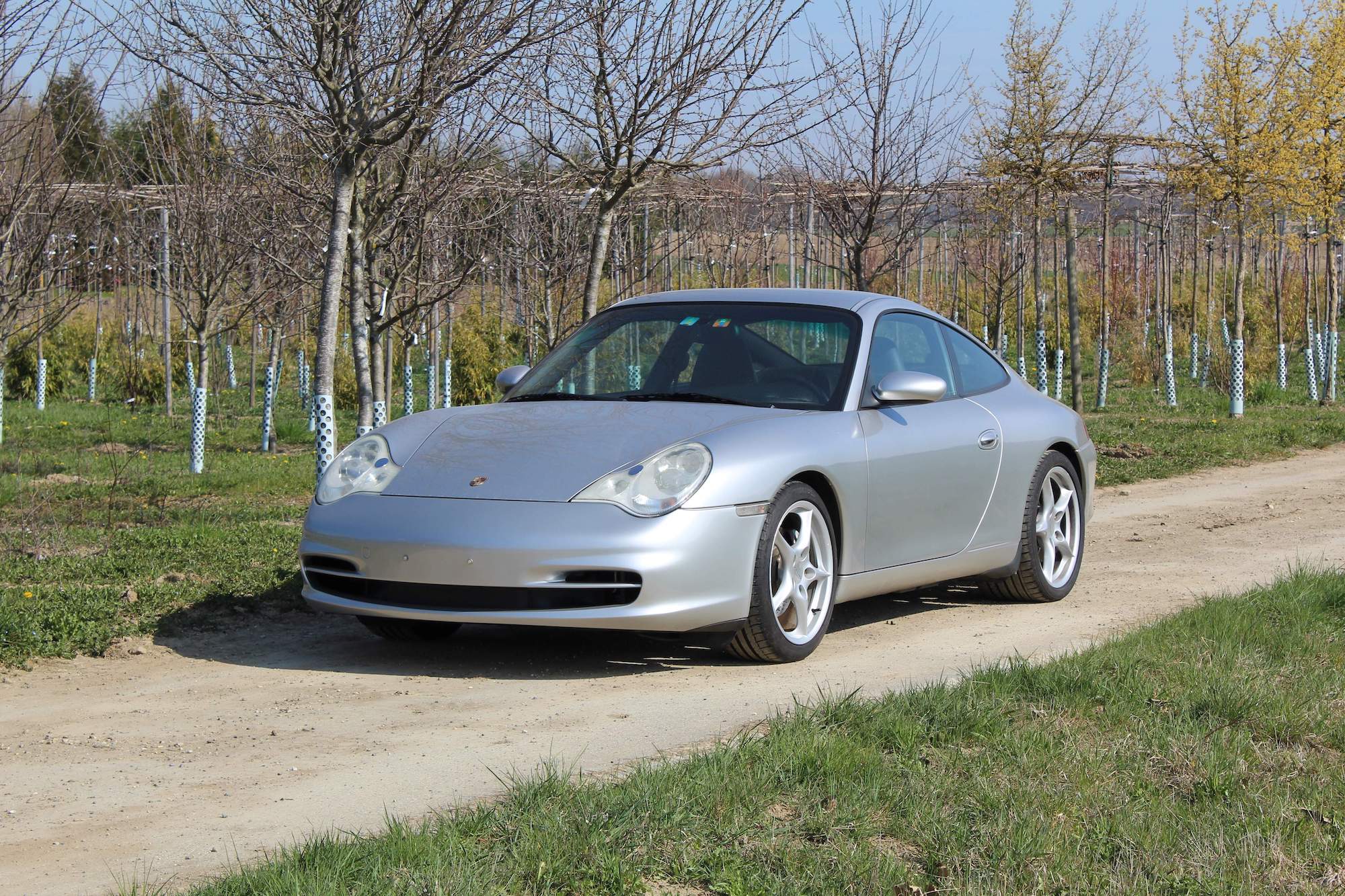 2003-Porsche 911 Carrera 4