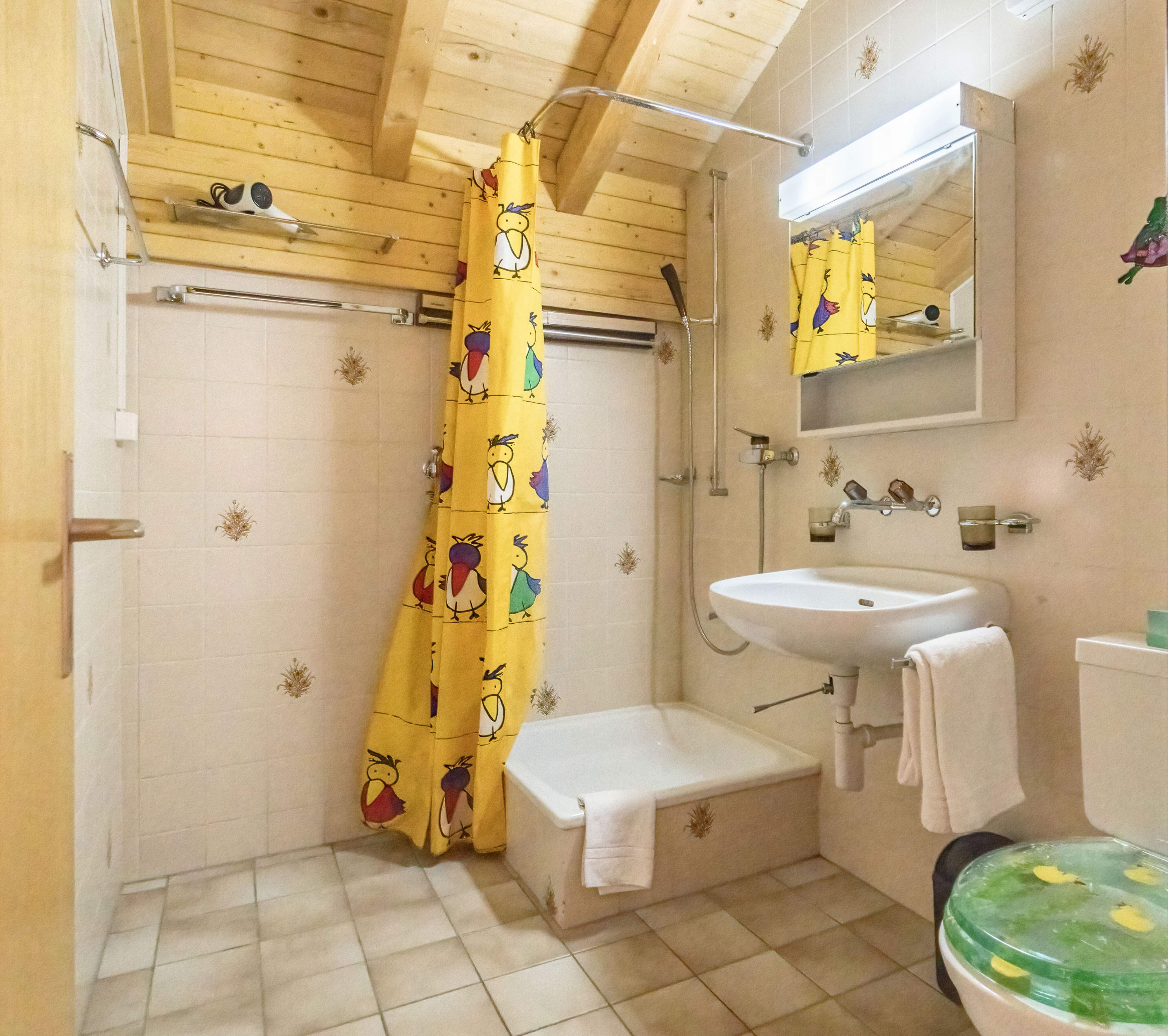 WC Badezimmer Ferienwohnung Gibelegga in Fiesch