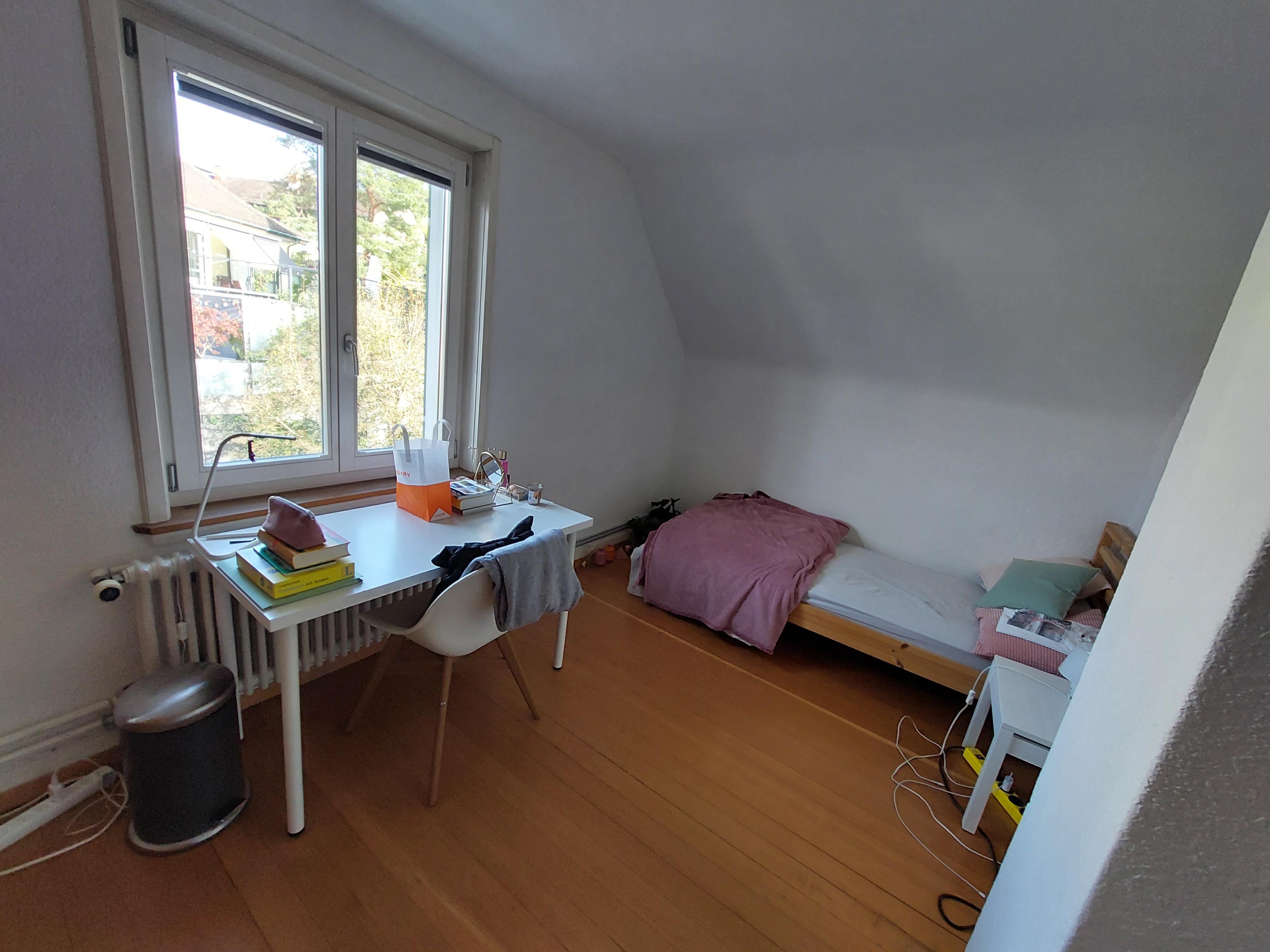 Zimmer mit Gartensicht, 11 m2, Fr. 780.-