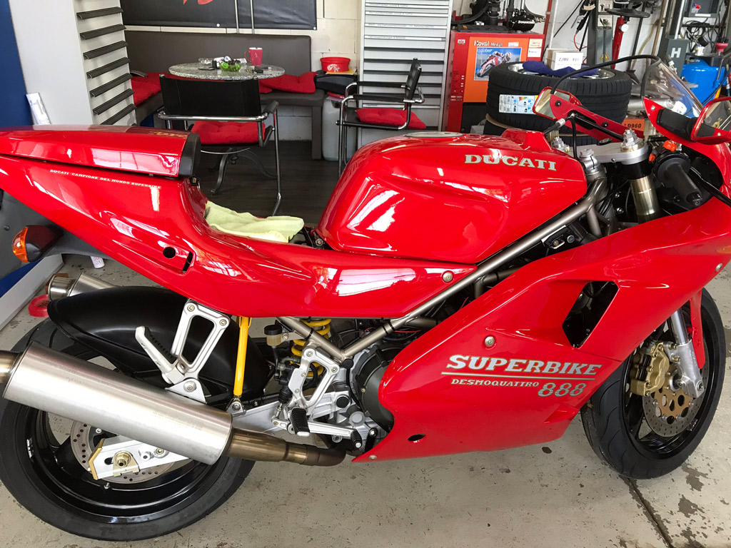 Ducati 888 Superbike Desmoquattro