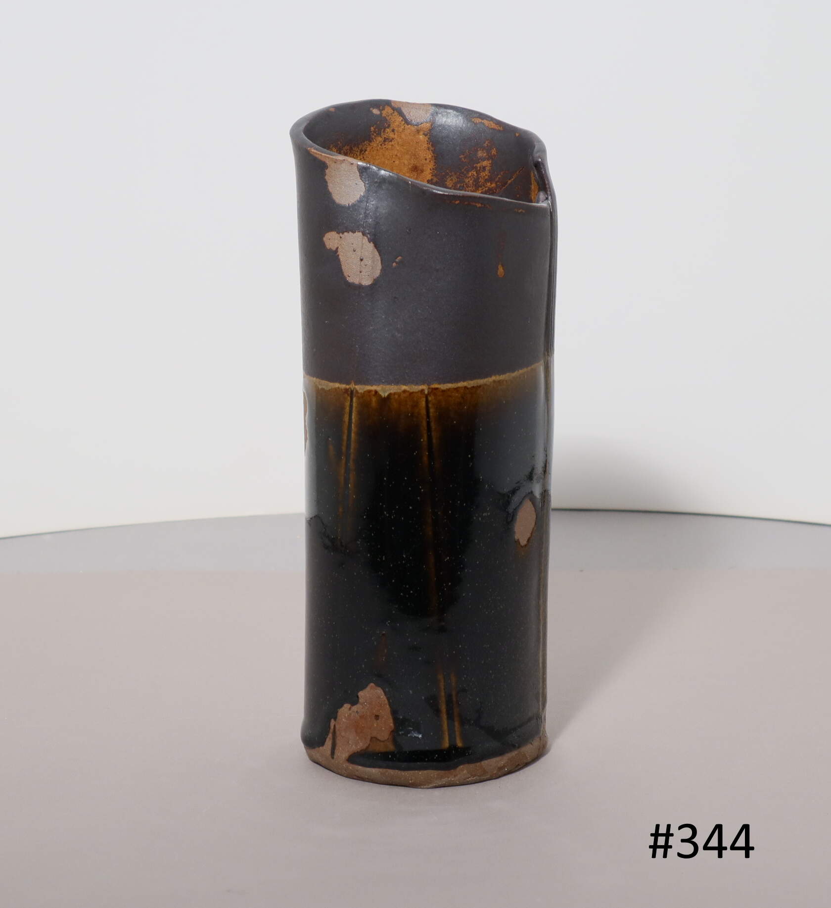 vase brun cylindre 344