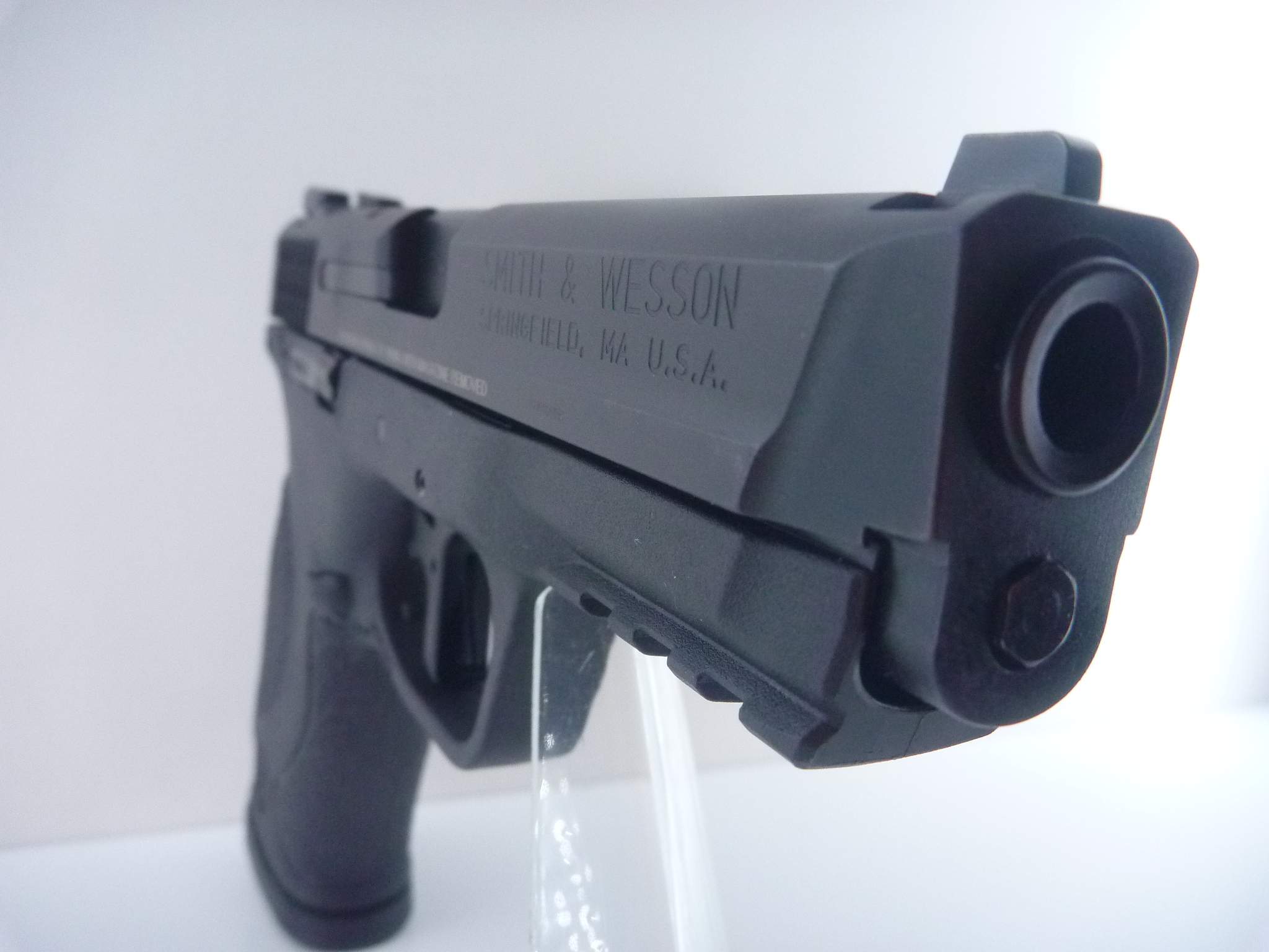 Smith & Wesson M&P9, cal. 9mm Para (état de neuf)