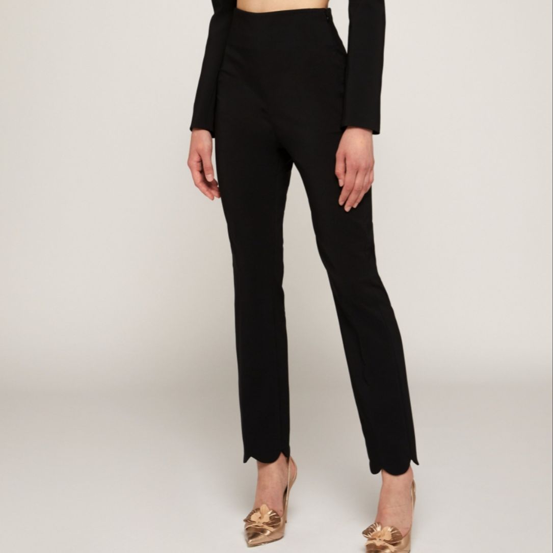 DONNA Les Boutiques - Pants with scalloped bottom